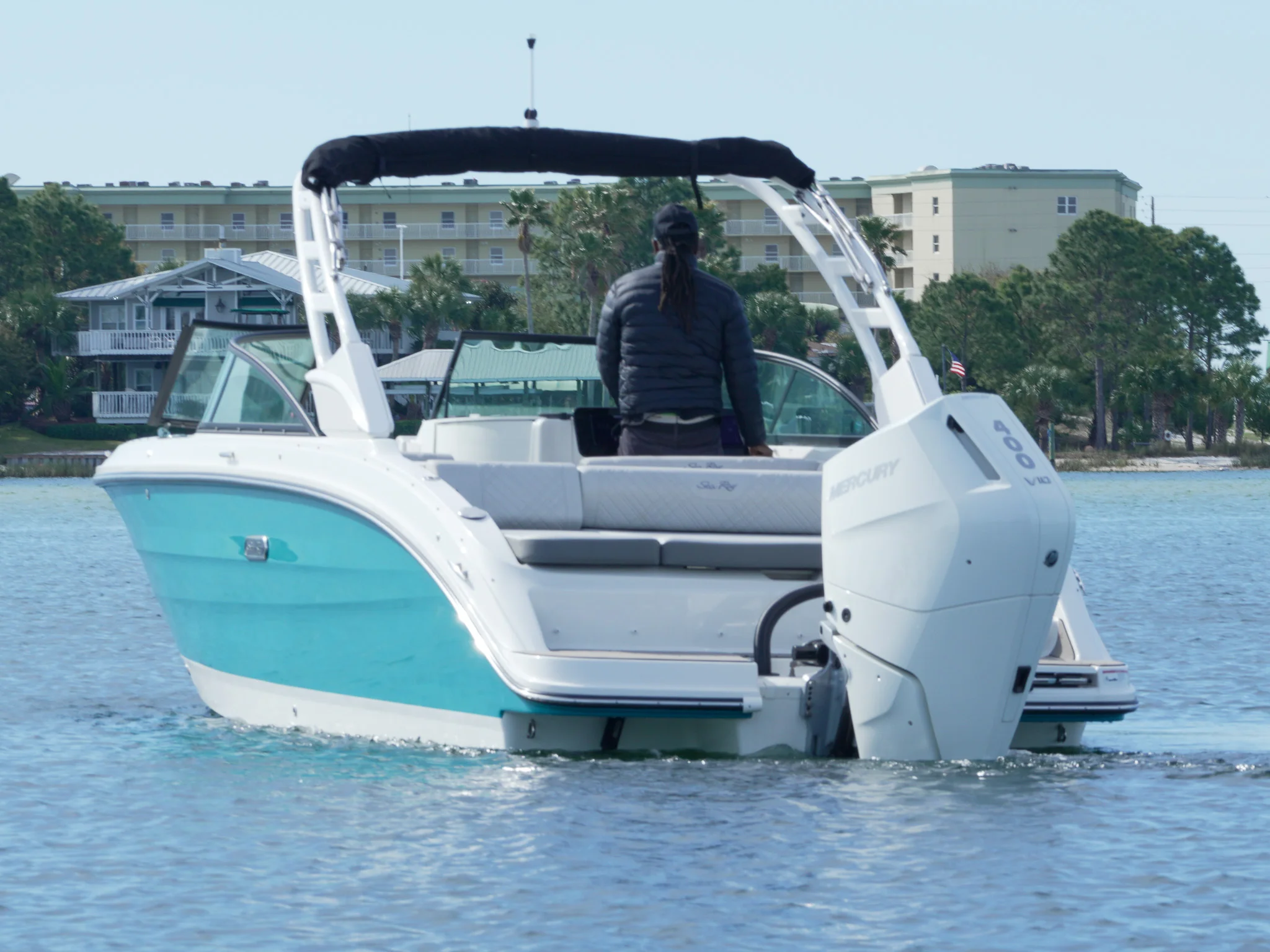 2025 Sea Ray SDX 270 Outboard Image Thumbnail #8