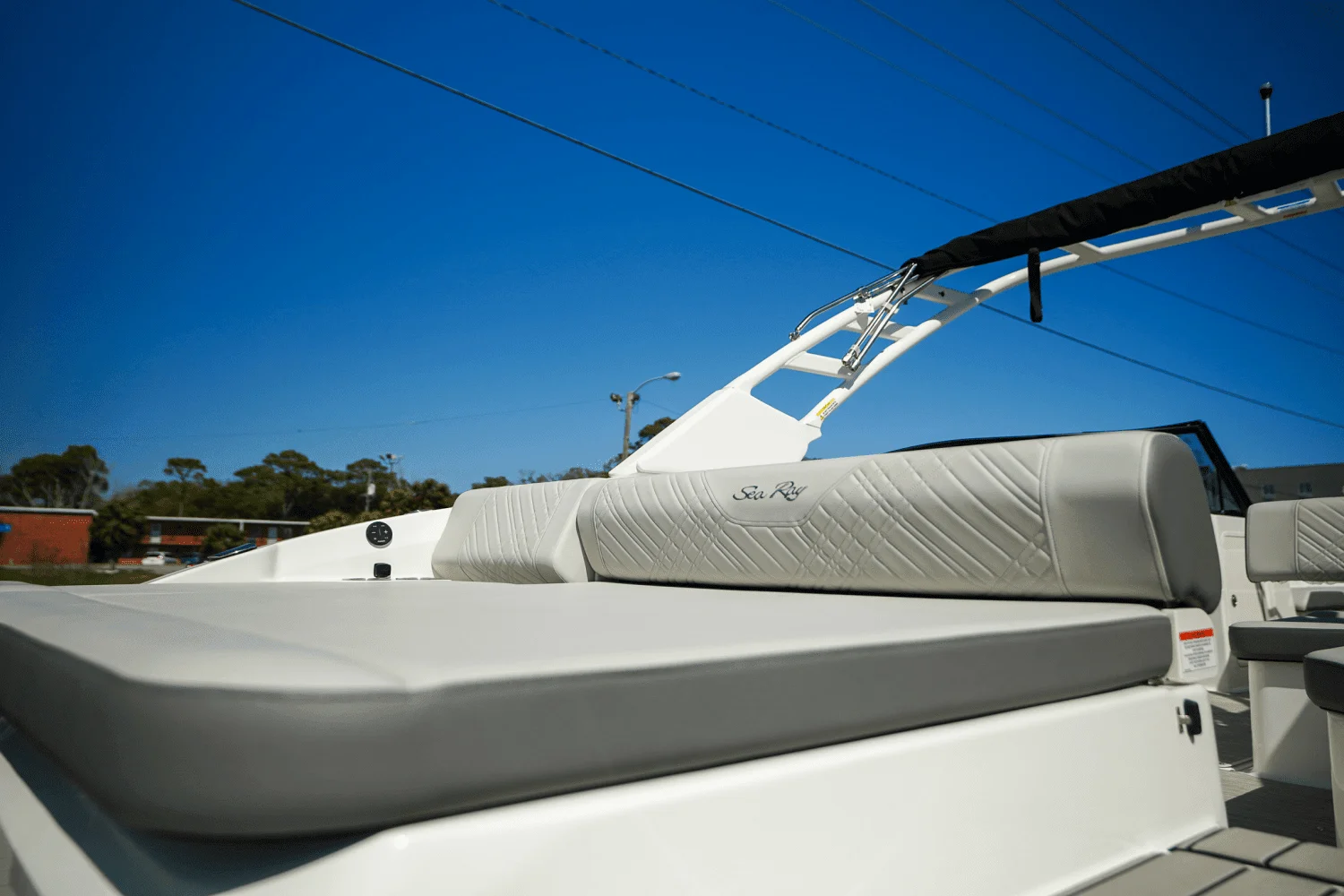 2025 Sea Ray SDX 270 Outboard Image Thumbnail #8