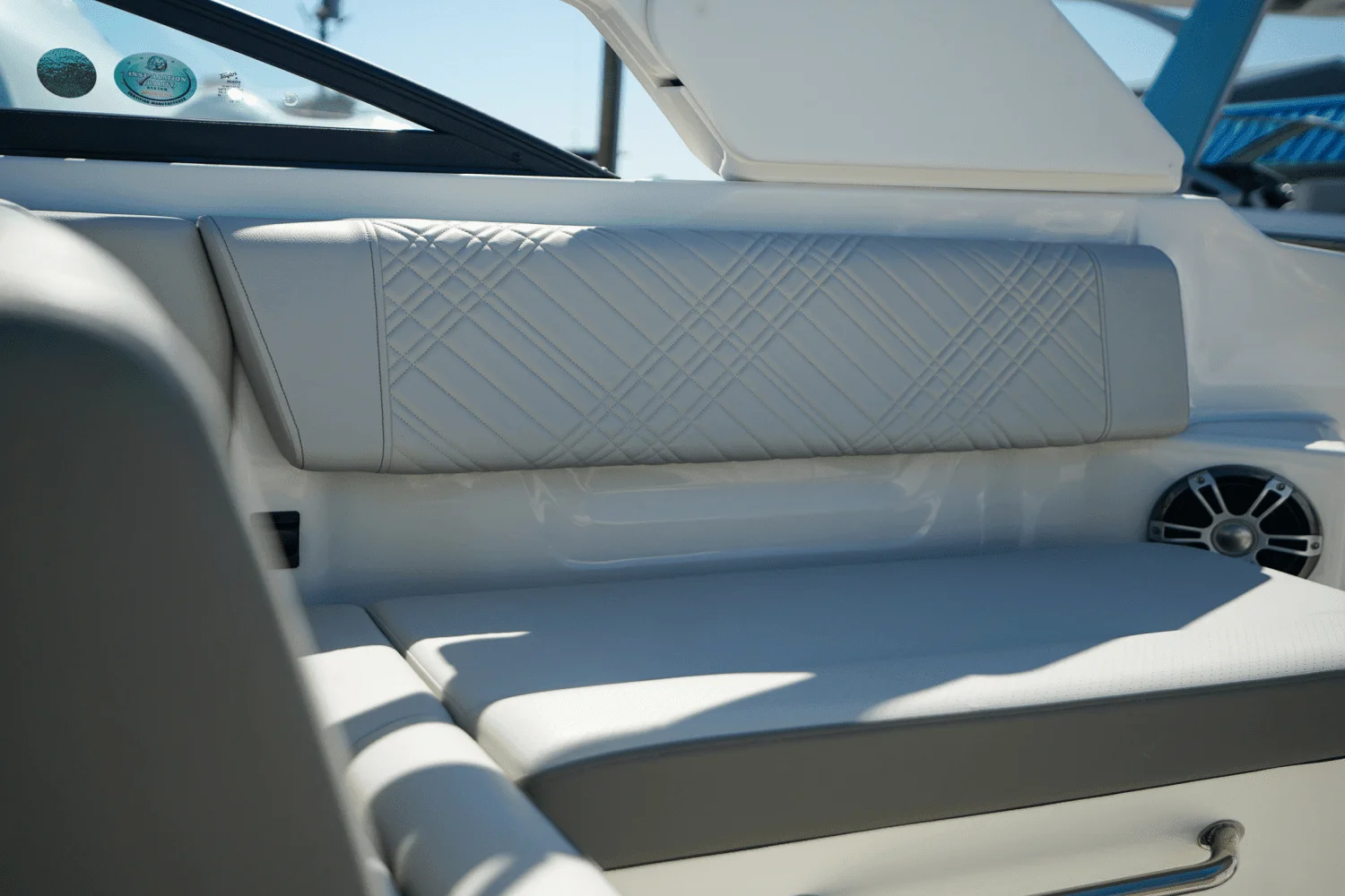 2025 Sea Ray SDX 270 Outboard Image Thumbnail #20