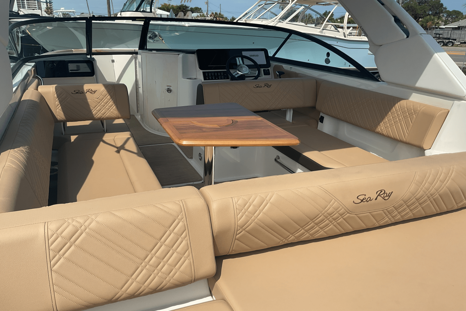 2025 Sea Ray SDX 270 Outboard Image Thumbnail #21