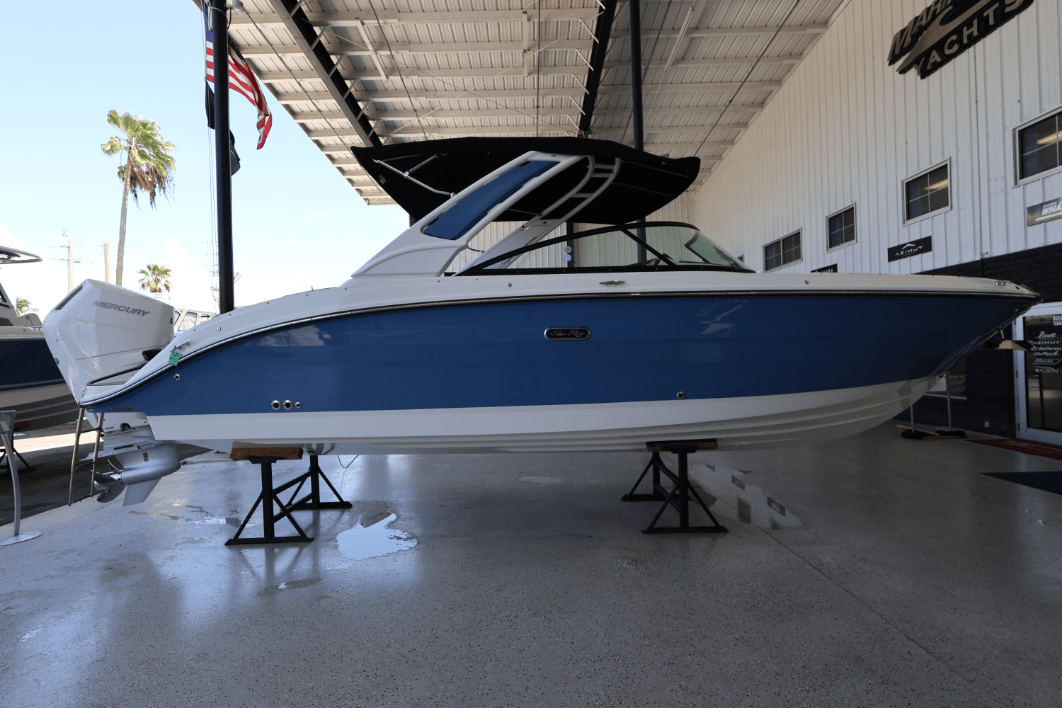 2025 Sea Ray SDX 270 Outboard Image Thumbnail #5