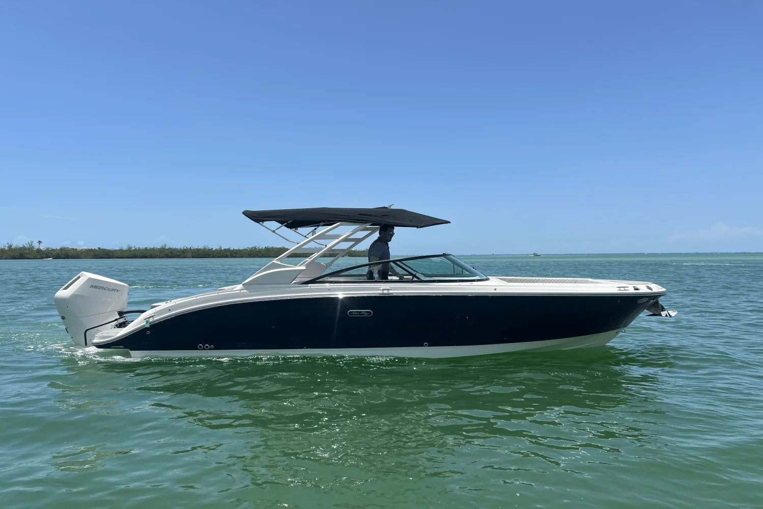 2025 Sea Ray SDX 270 Outboard Image Thumbnail #0