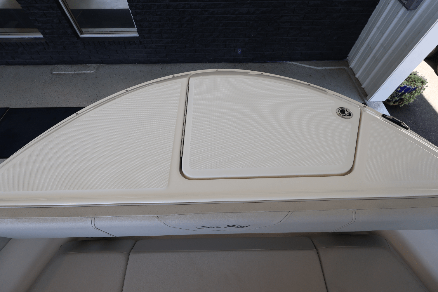 2025 Sea Ray SDX 270 Outboard Image Thumbnail #27