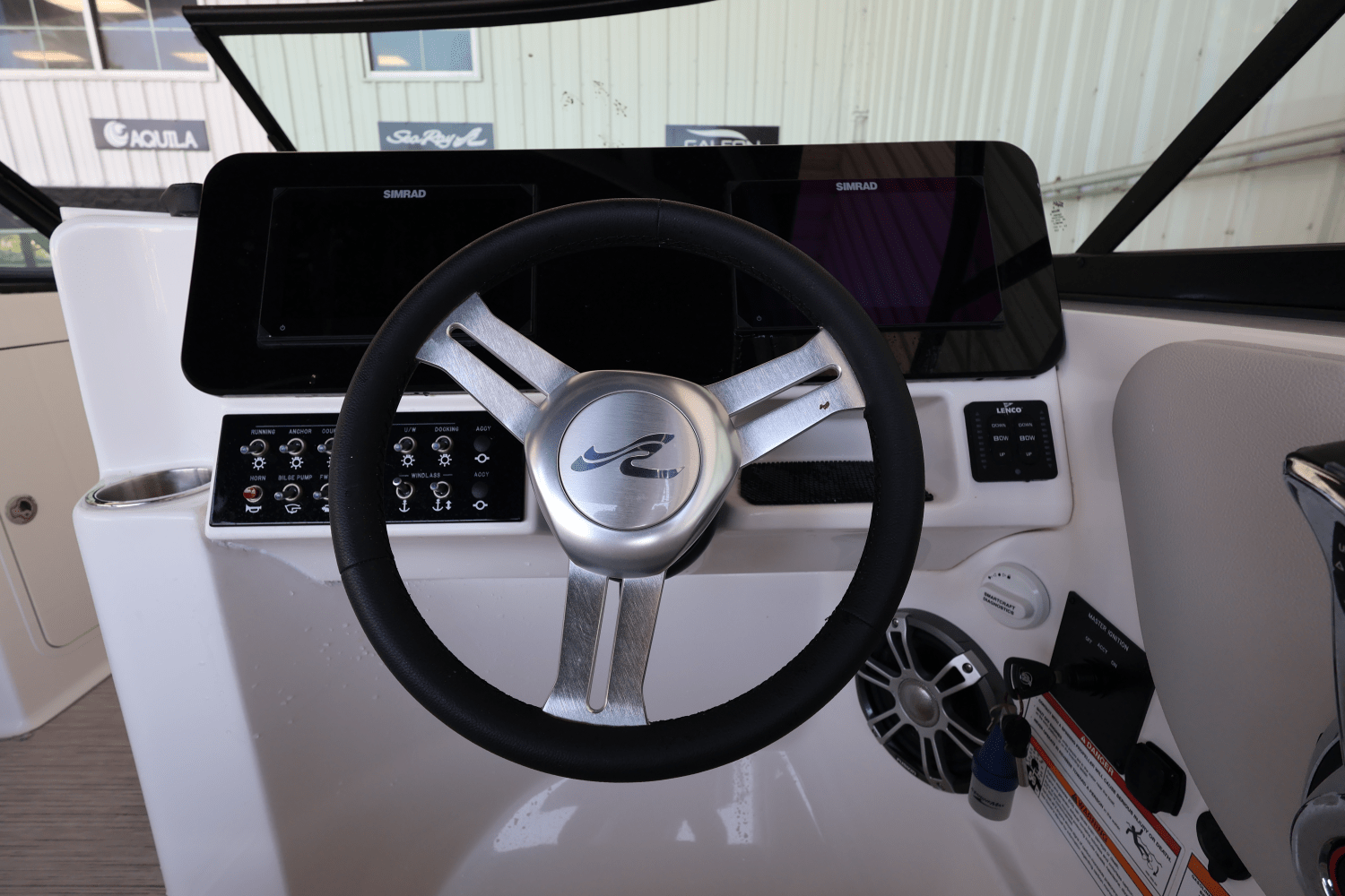 2025 Sea Ray SDX 270 Outboard Image Thumbnail #21