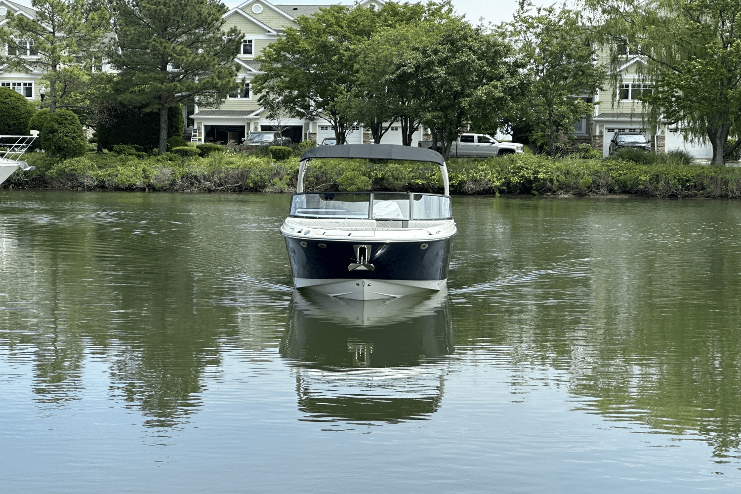 2025 Sea Ray SDX 270 Outboard Image Thumbnail #7