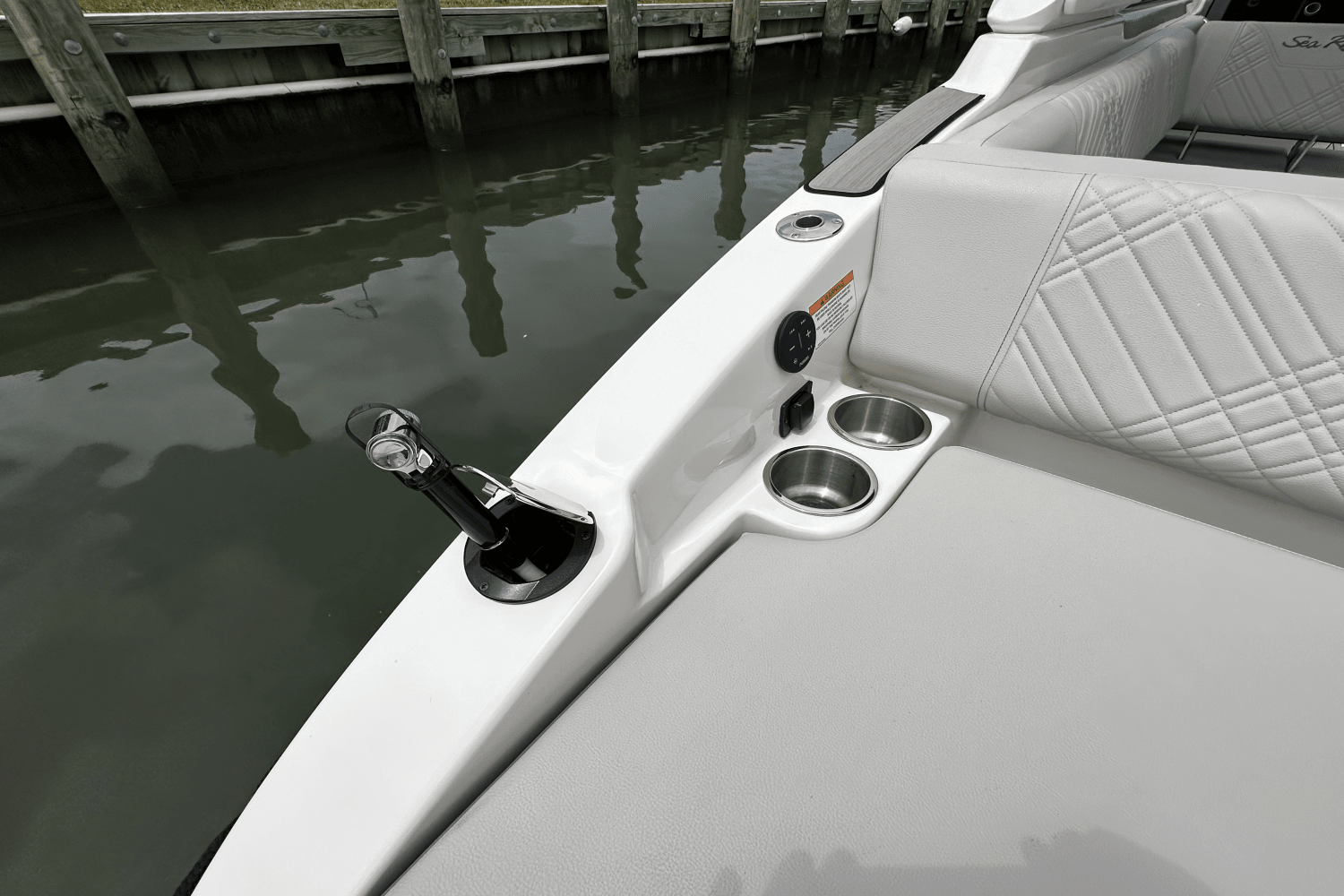 2025 Sea Ray SDX 270 Outboard Image Thumbnail #11