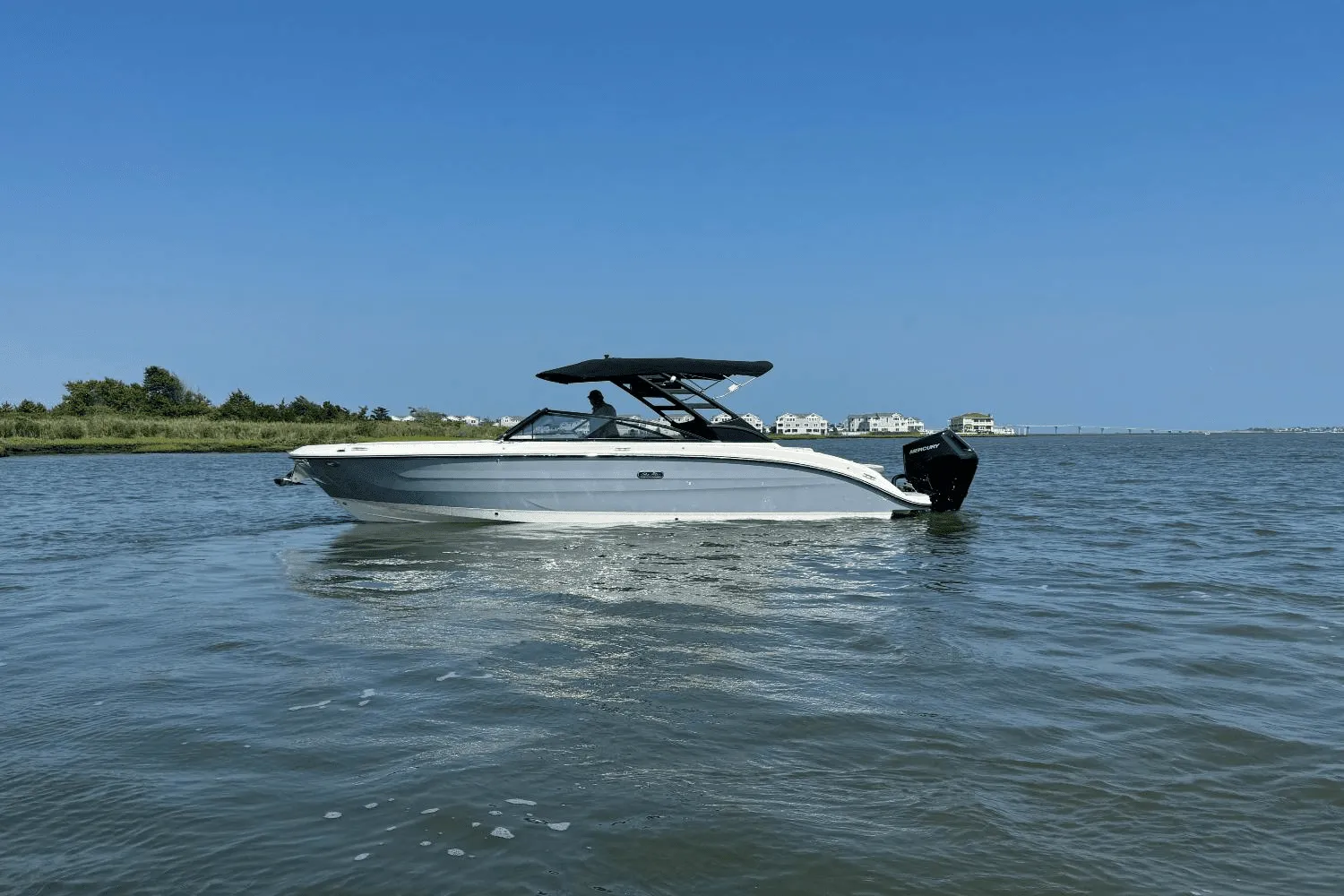 2025 Sea Ray SDX 270 Outboard Image Thumbnail #0