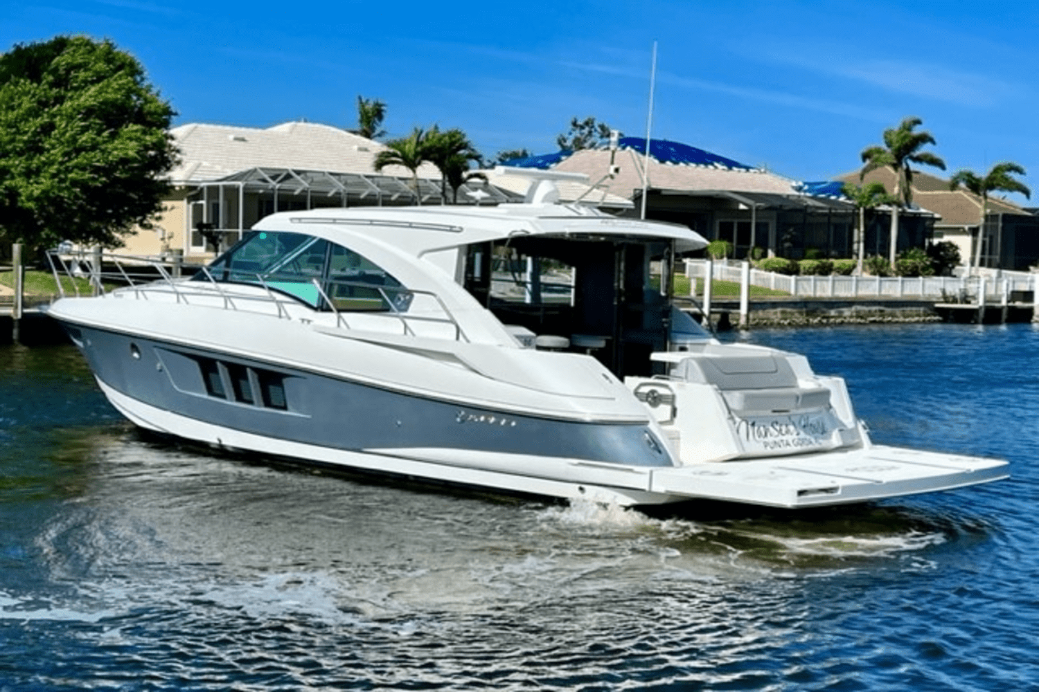 2017 Cruisers Yachts 45 CANTIUS Image Thumbnail #8