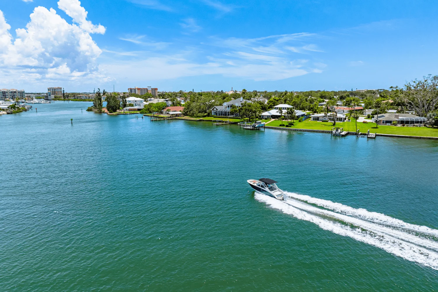 2025 Sea Ray SDX 270 Outboard Image Thumbnail #18