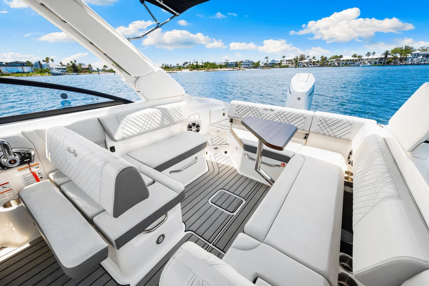 2025 Sea Ray SDX 270 Outboard Image Thumbnail #46