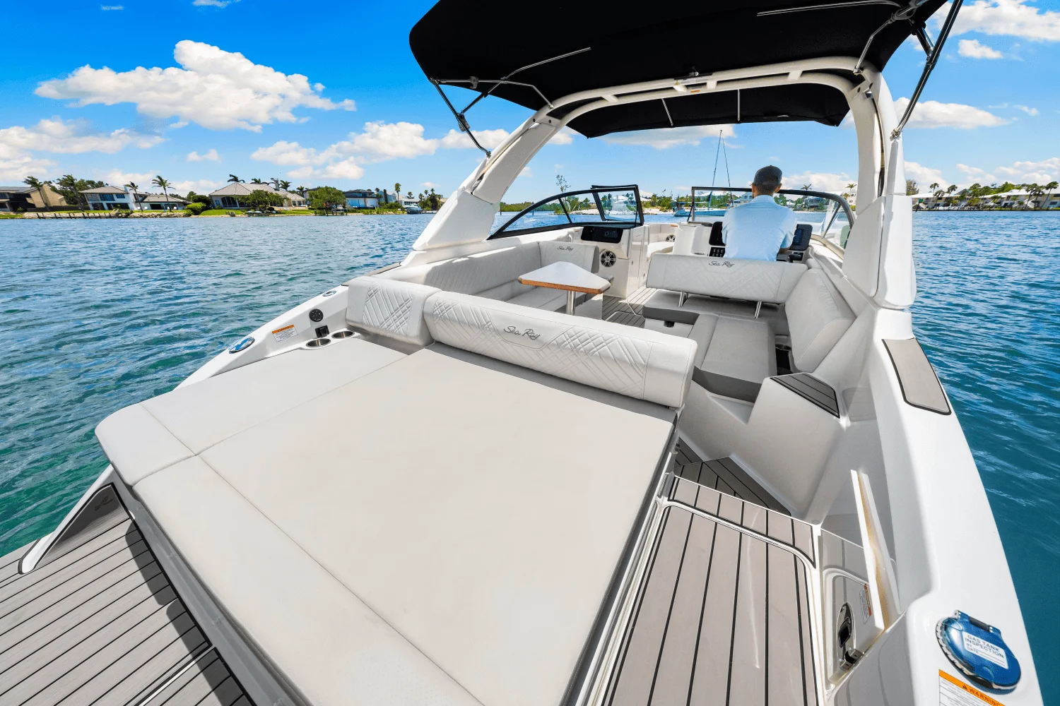 2025 Sea Ray SDX 270 Outboard Image Thumbnail #38