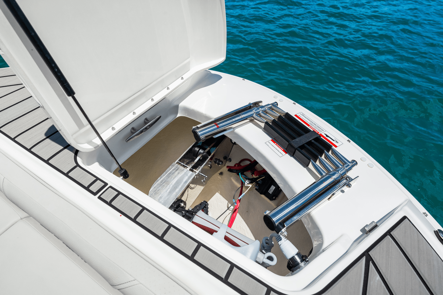 2025 Sea Ray SDX 270 Outboard Image Thumbnail #64