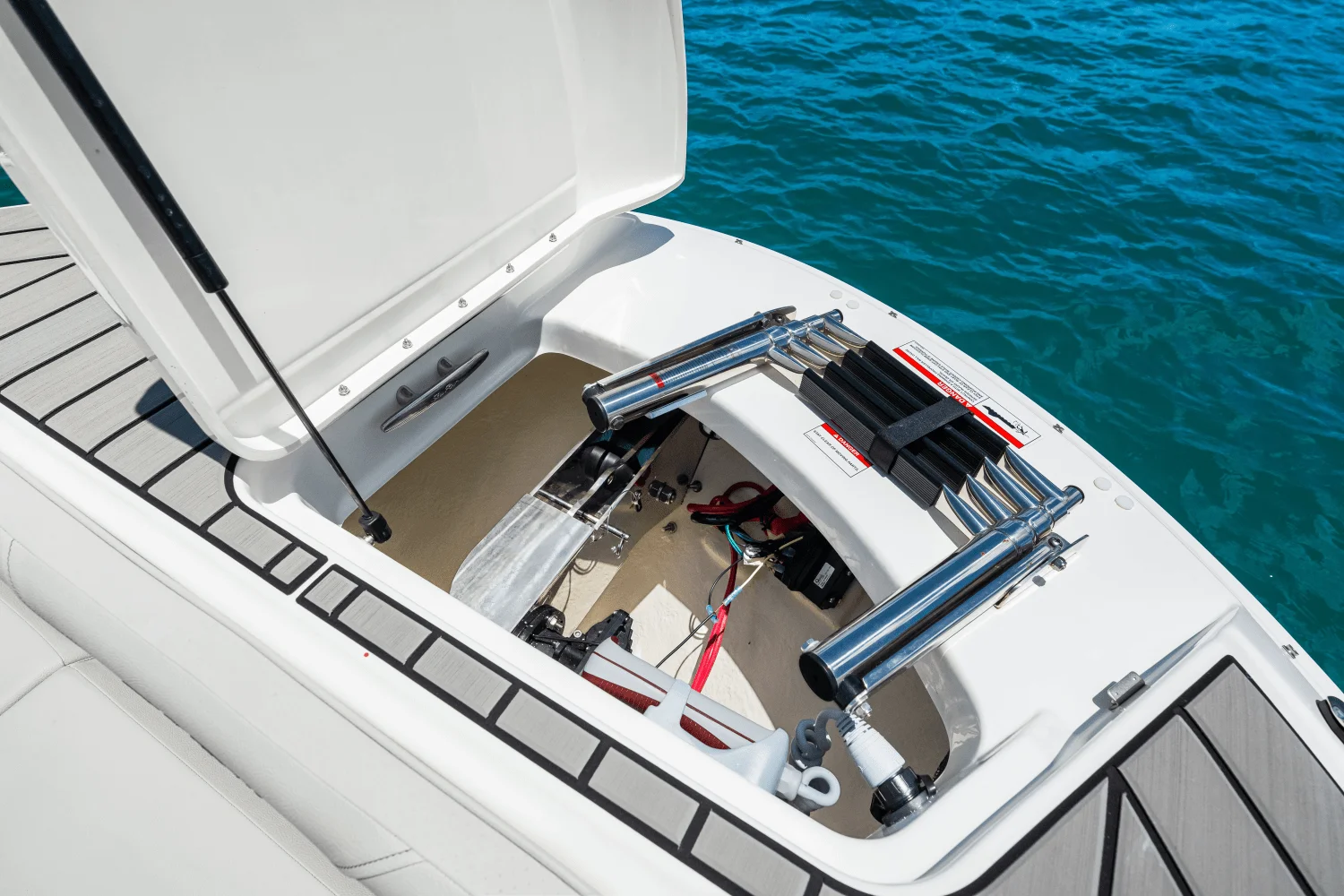 2025 Sea Ray SDX 270 Outboard Image Thumbnail #64