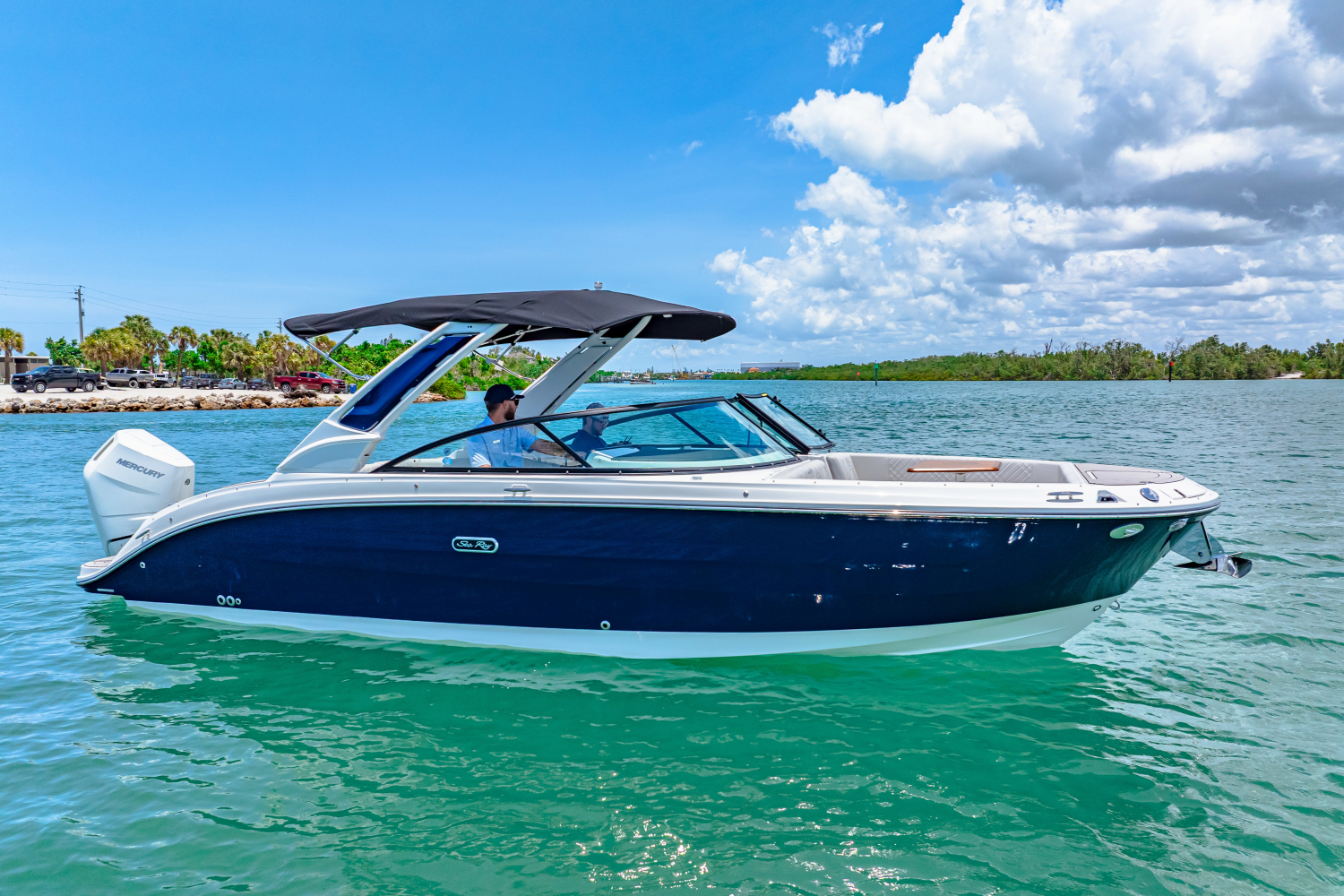 2025 Sea Ray SDX 270 Outboard Image Thumbnail #1