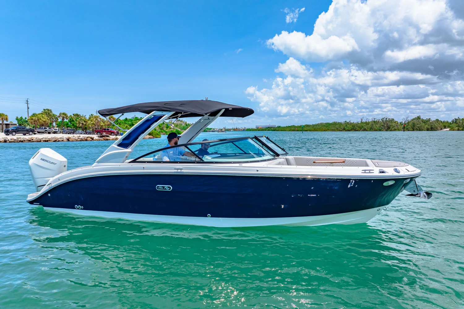 2025 Sea Ray SDX 270 Outboard Image Thumbnail #1