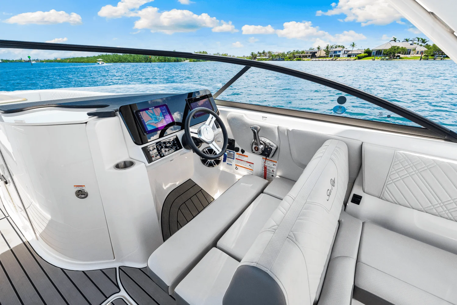 2025 Sea Ray SDX 270 Outboard Image Thumbnail #55