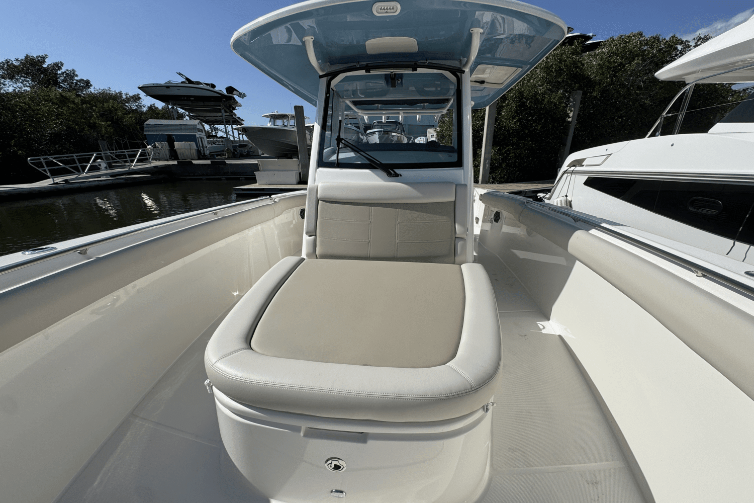 2025 Boston Whaler 330 Outrage Image Thumbnail #41