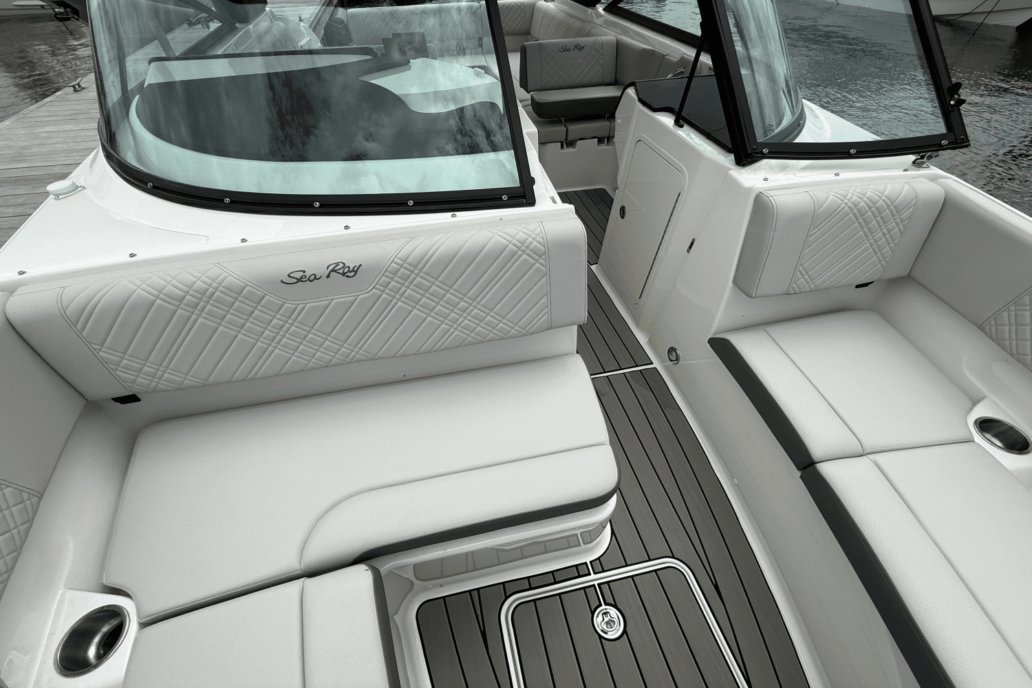 2025 Sea Ray SDX 270 Outboard Image Thumbnail #26