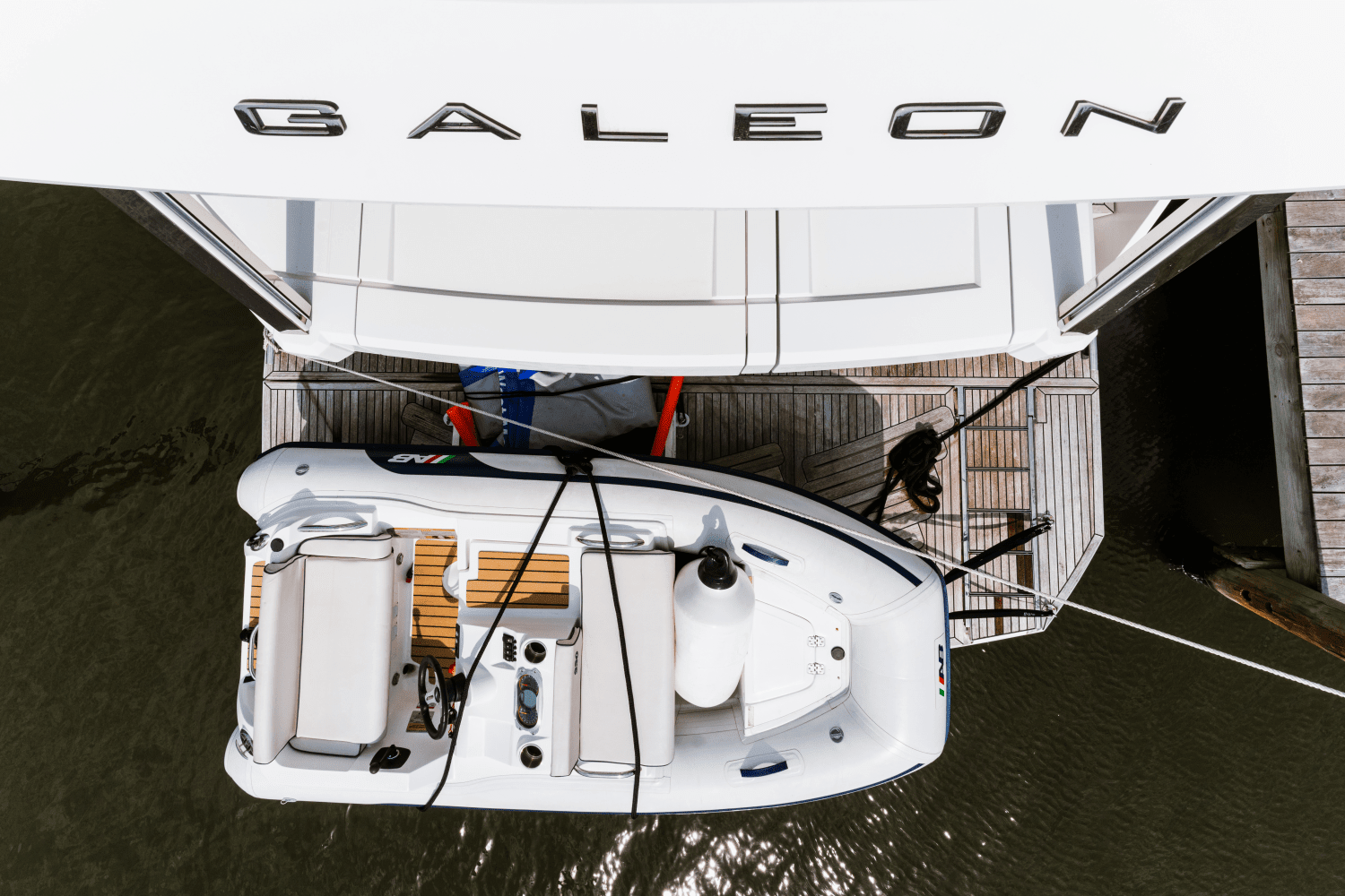 2021 Galeon
                                                             680 Fly Image Thumbnail #21