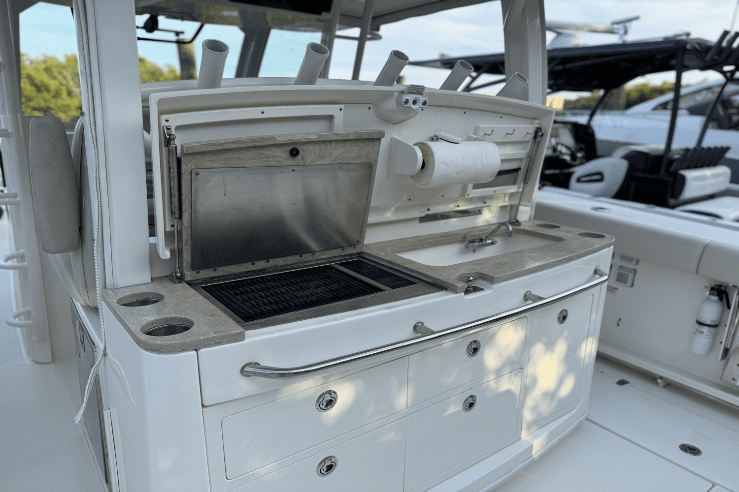 2018 Boston Whaler 380 Outrage Image Thumbnail #23