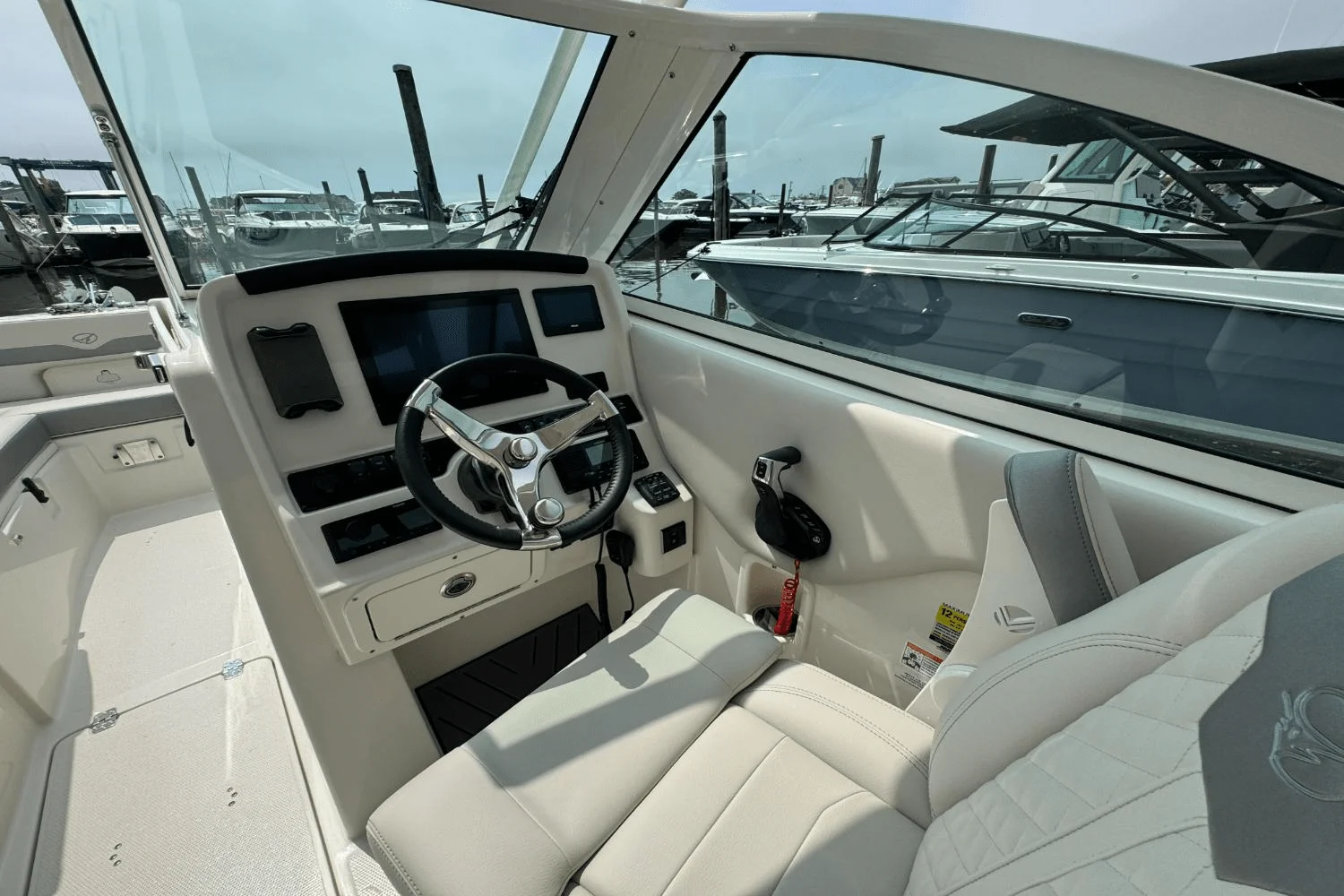 2025 Sailfish 245 DC Image Thumbnail #36