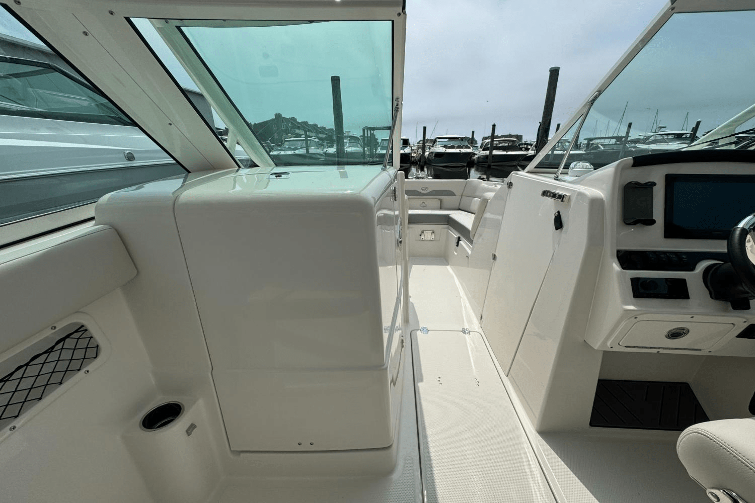 2025 Sailfish 245 DC Image Thumbnail #32