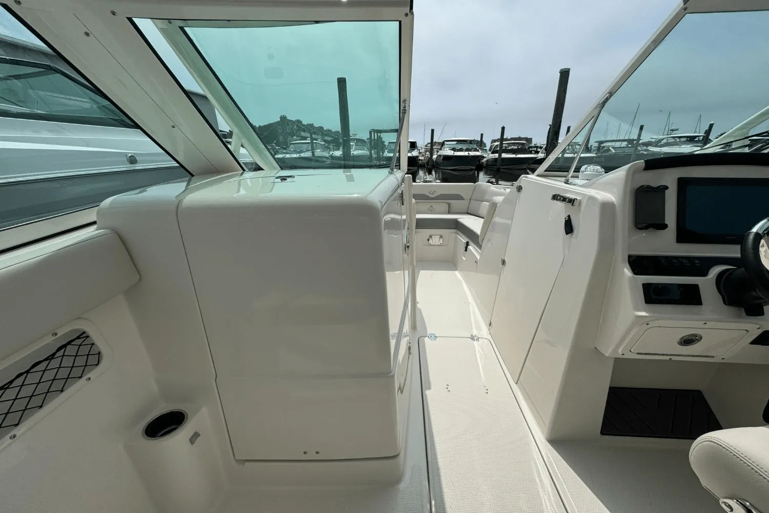2025 Sailfish 245 DC Image Thumbnail #32