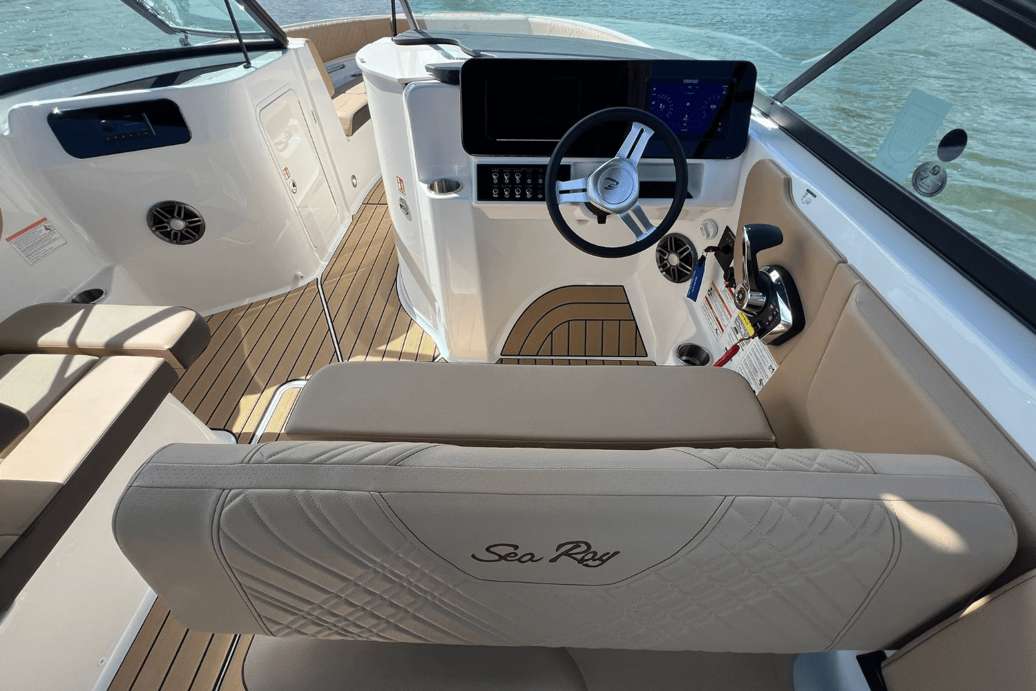 2025 Sea Ray 250 SDX Image Thumbnail #21