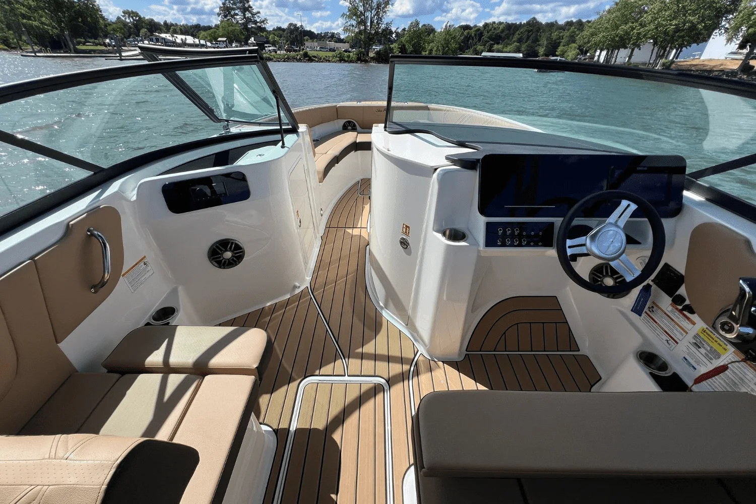 2025 Sea Ray 250 SDX Image Thumbnail #20