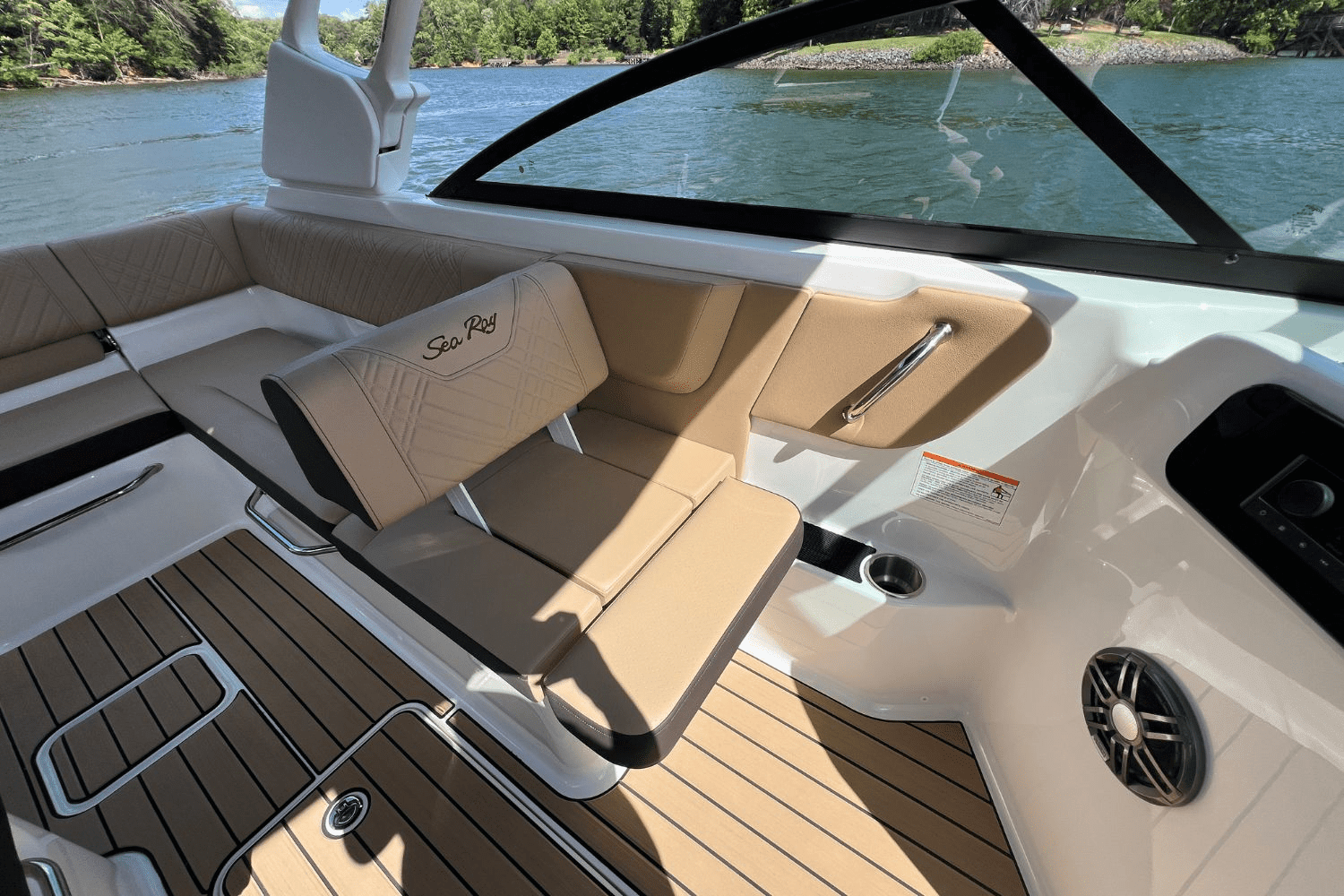 2025 Sea Ray 250 SDX Image Thumbnail #16