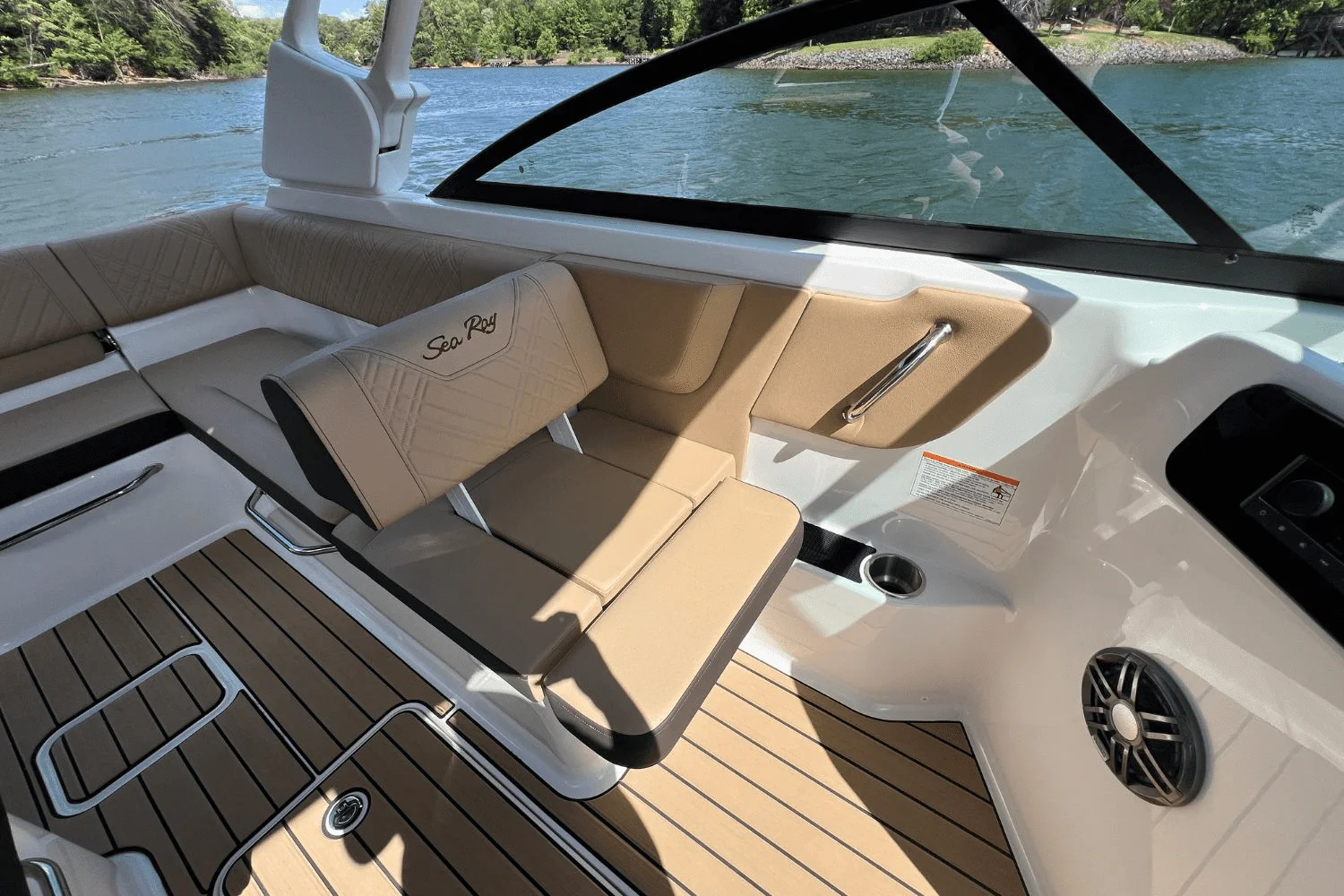 2025 Sea Ray 250 SDX Image Thumbnail #16