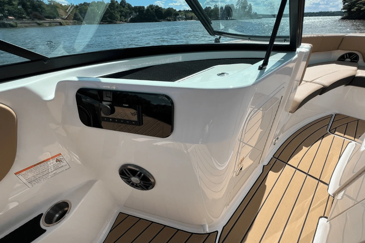 2025 Sea Ray 250 SDX Image Thumbnail #18