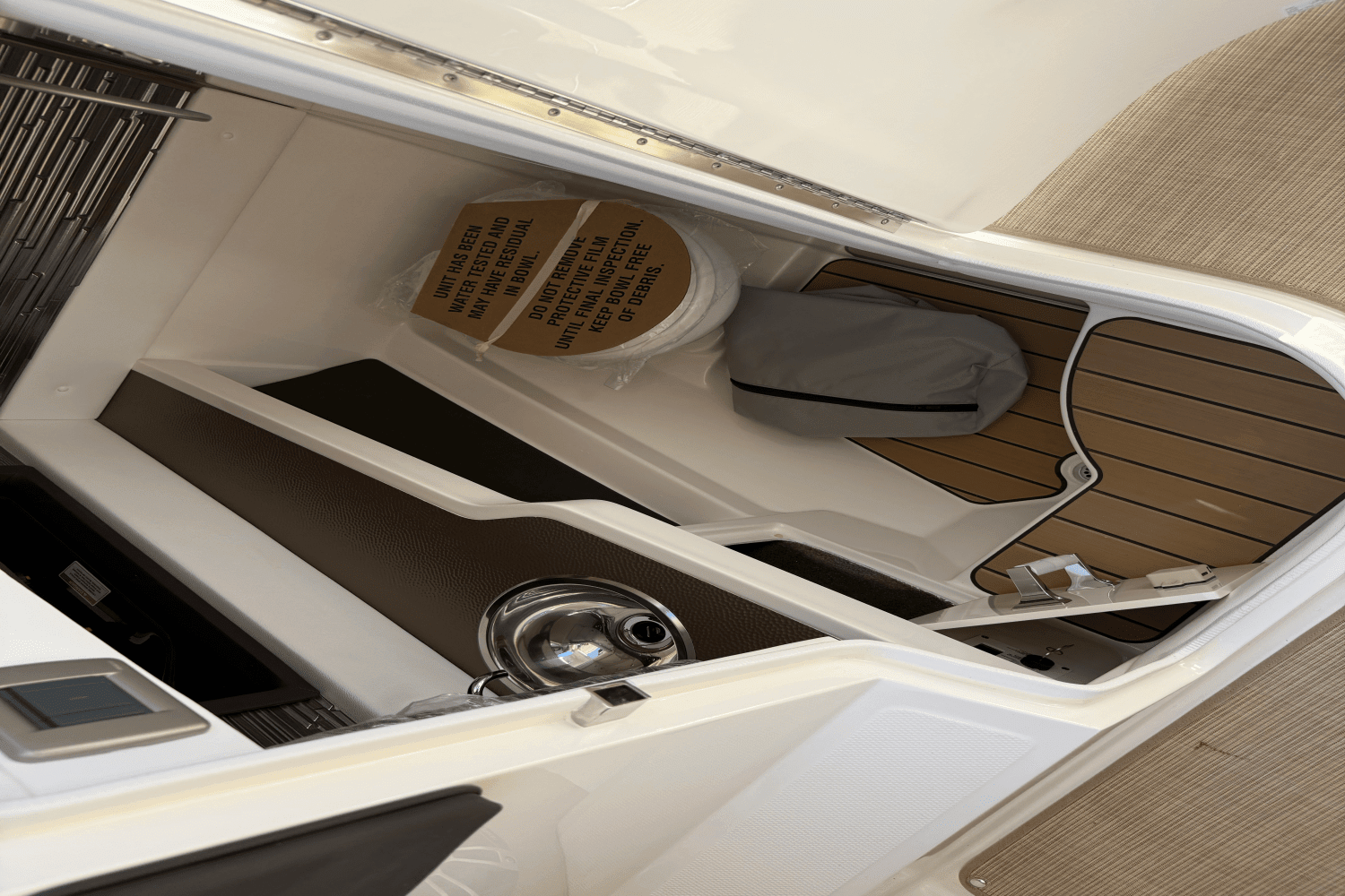 2025 Sea Ray SLX 310 Image Thumbnail #26