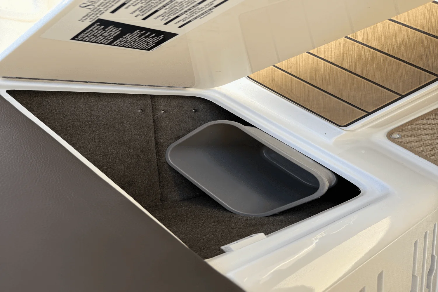 2025 Sea Ray SLX 310 Image Thumbnail #23