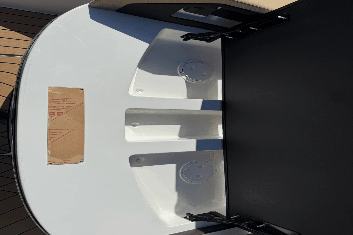 2025 Sea Ray SLX 310 Image Thumbnail #25