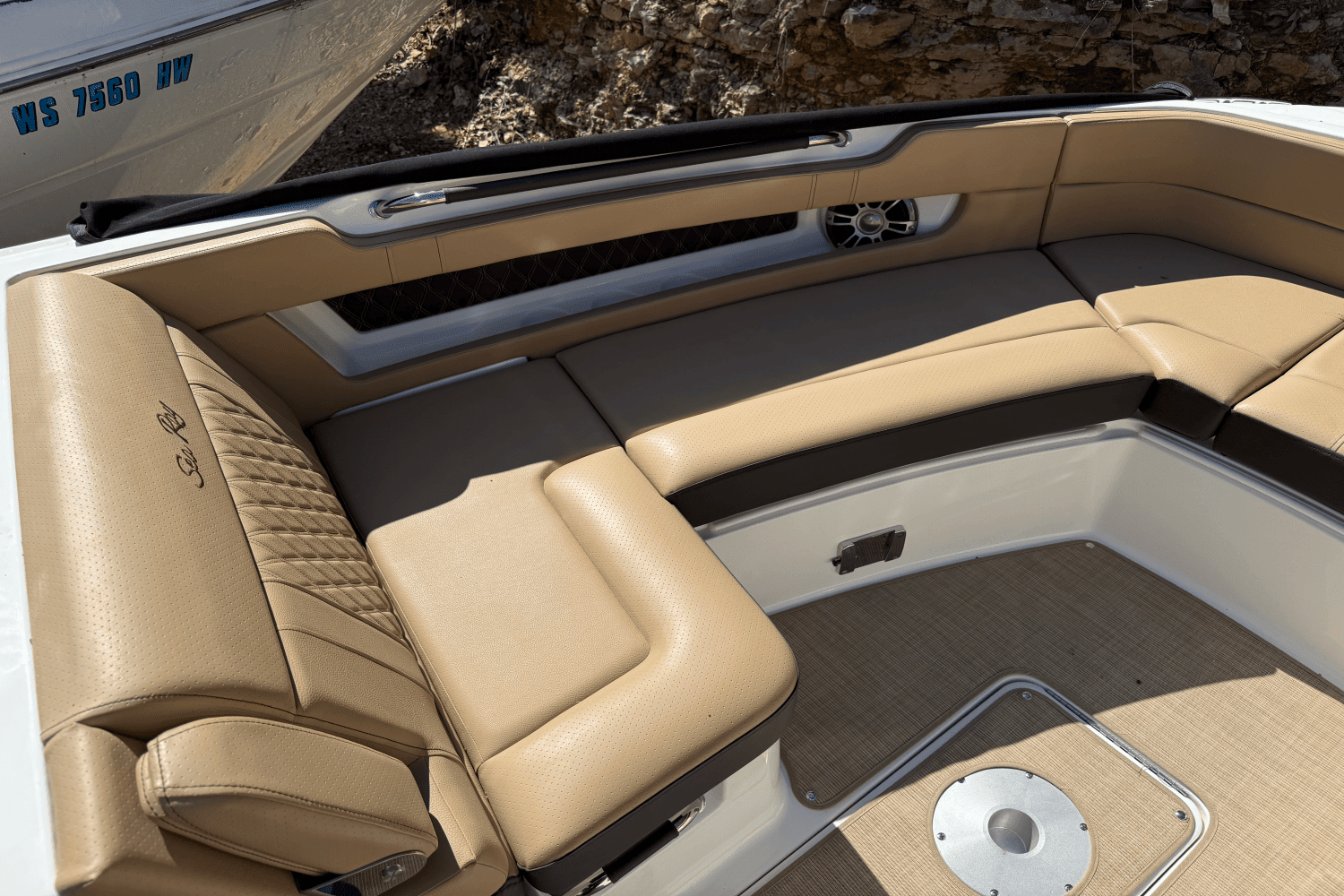 2025 Sea Ray SLX 310 Image Thumbnail #13