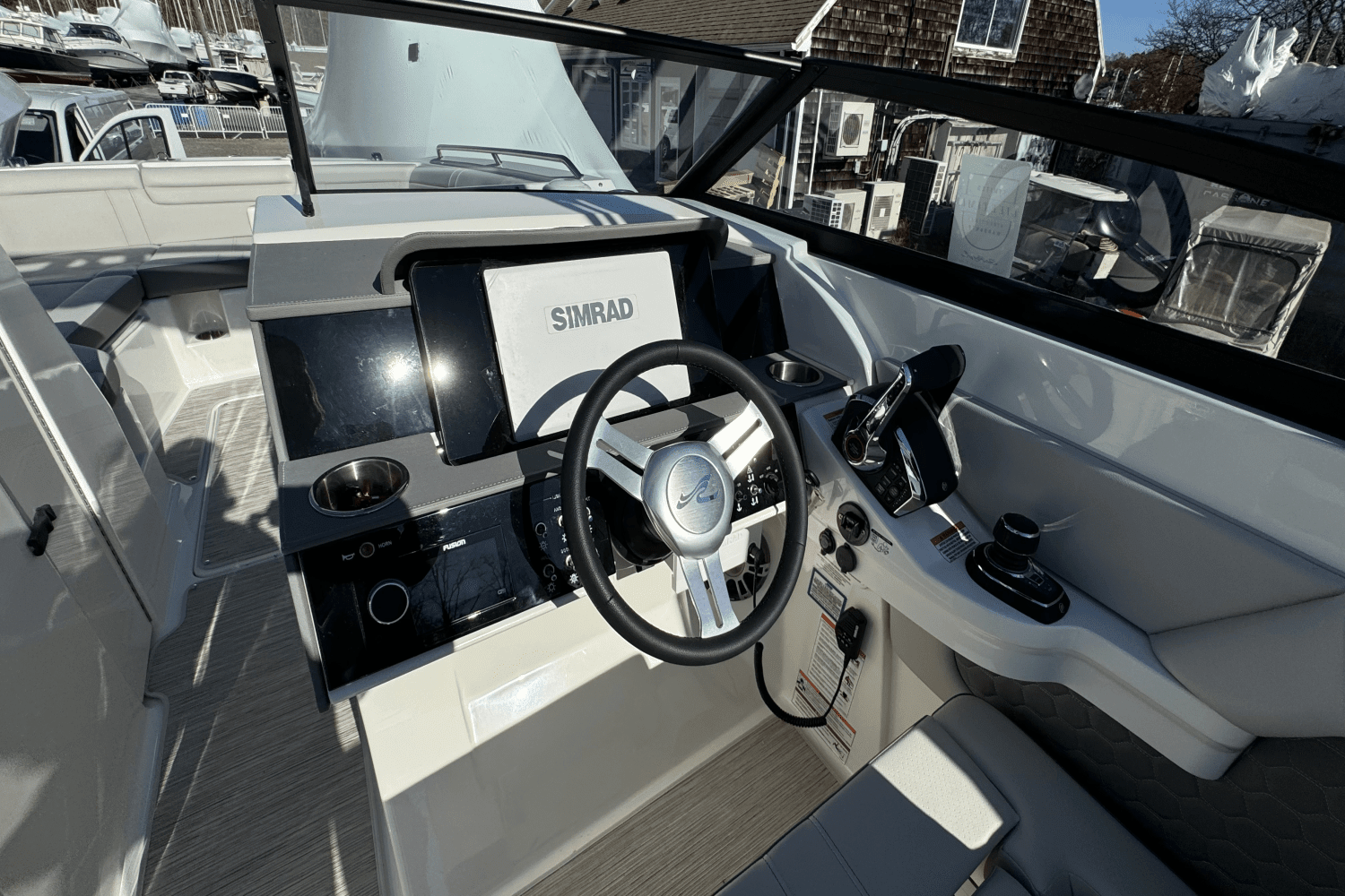 2025 Sea Ray SDX 290 Outboard Image Thumbnail #22