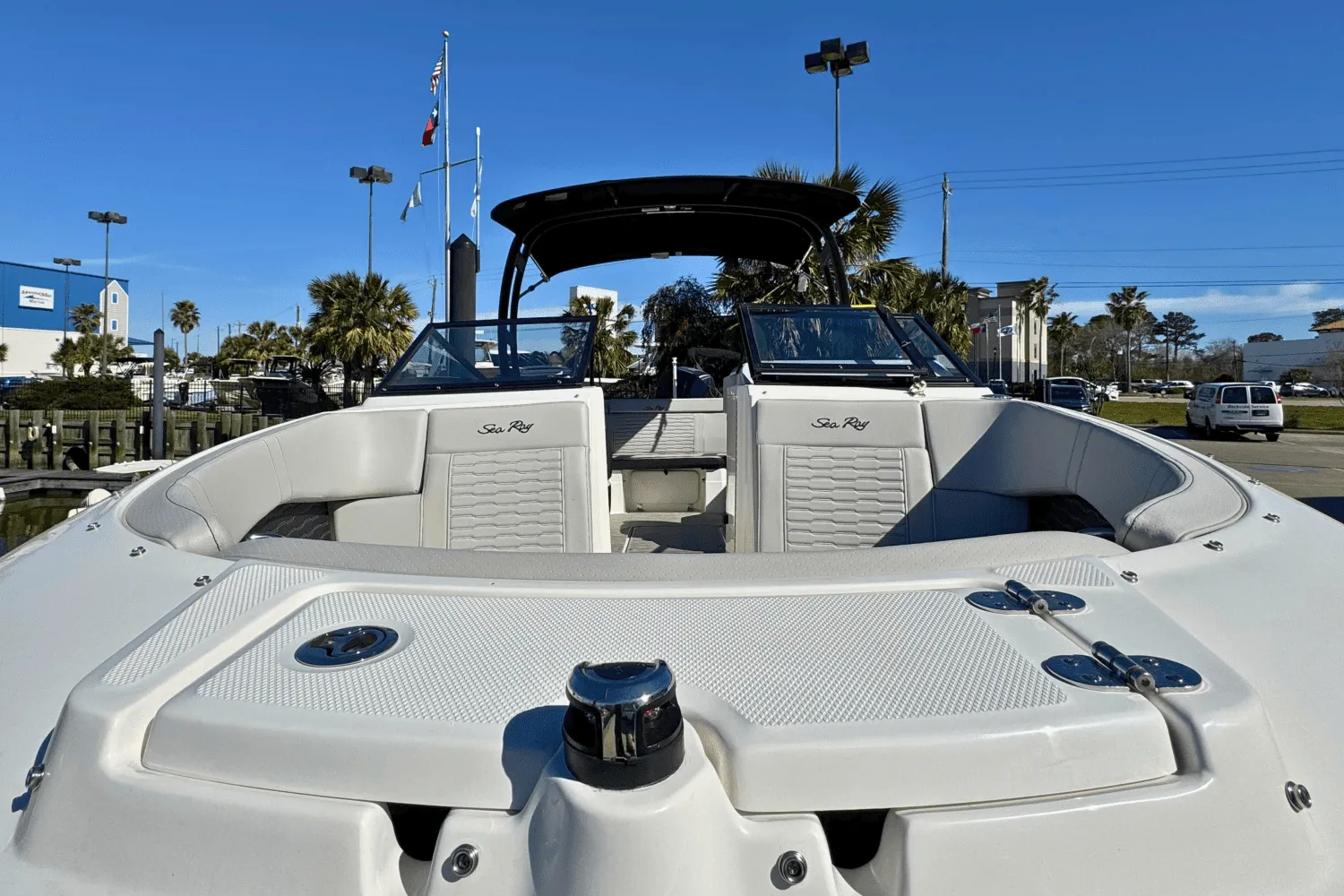 2025 Sea Ray SPX 230 Outboard Image Thumbnail #5