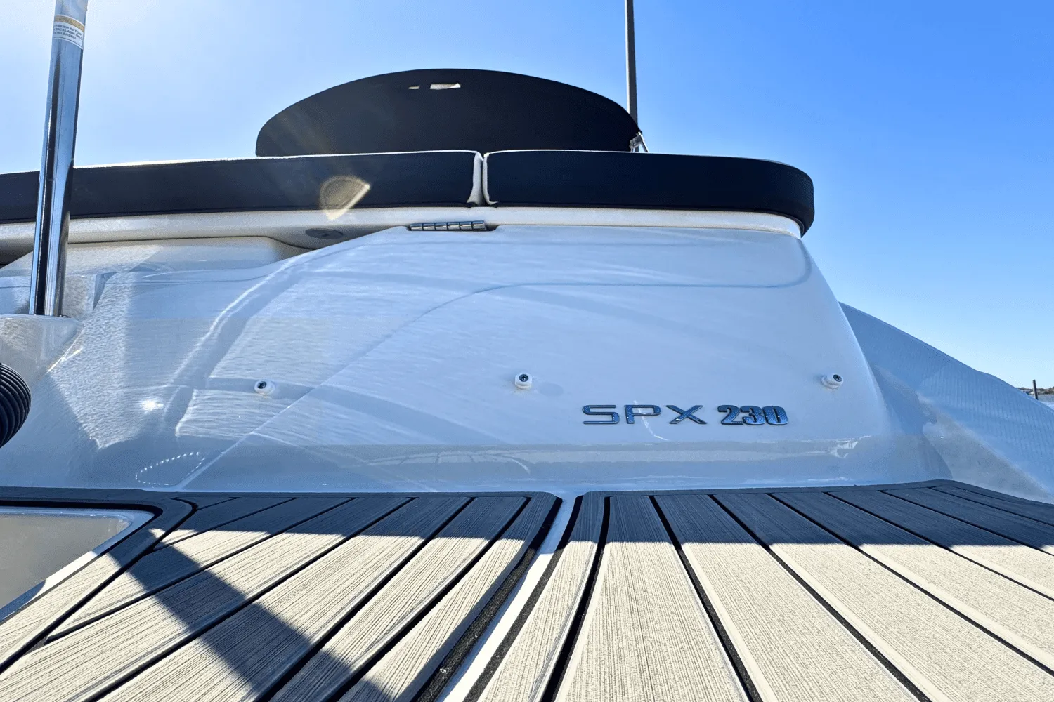 2025 Sea Ray SPX 230 Outboard Image Thumbnail #12