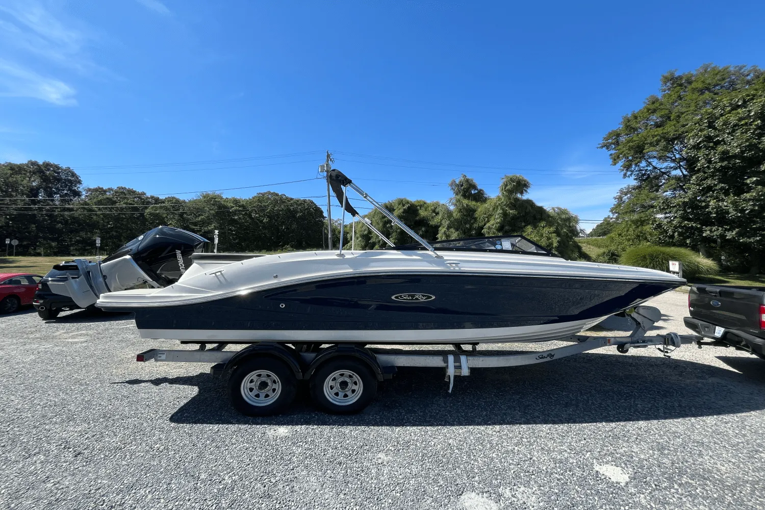 2025 Sea Ray SPX 230 Outboard Image Thumbnail #0