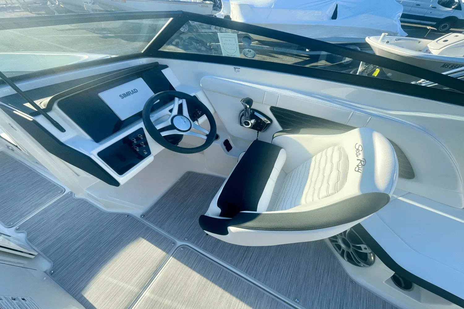 2025 Sea Ray SPX 230 Outboard Image Thumbnail #13