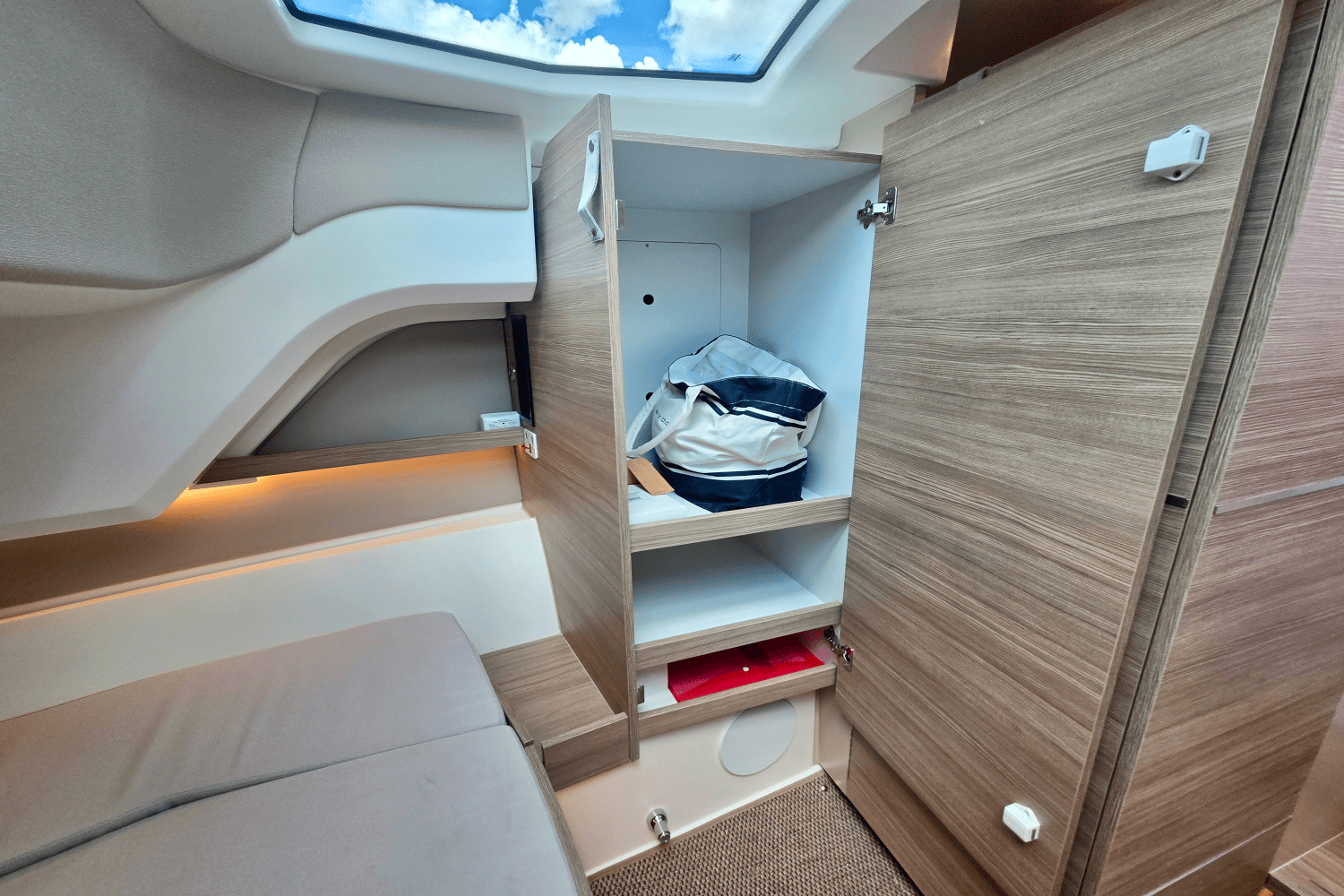 2025 Saxdor 320 GTC Image Thumbnail #35