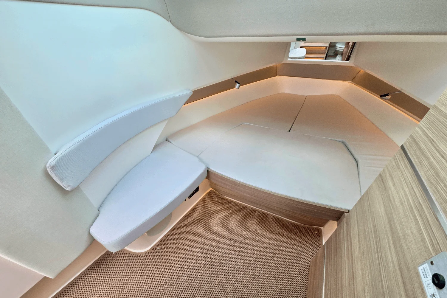 2025 Saxdor 320 GTC Image Thumbnail #34