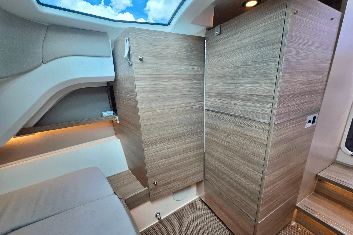 2025 Saxdor 320 GTC Image Thumbnail #36