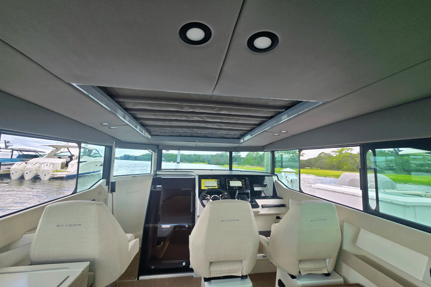 2025 Saxdor 320 GTC Image Thumbnail #27