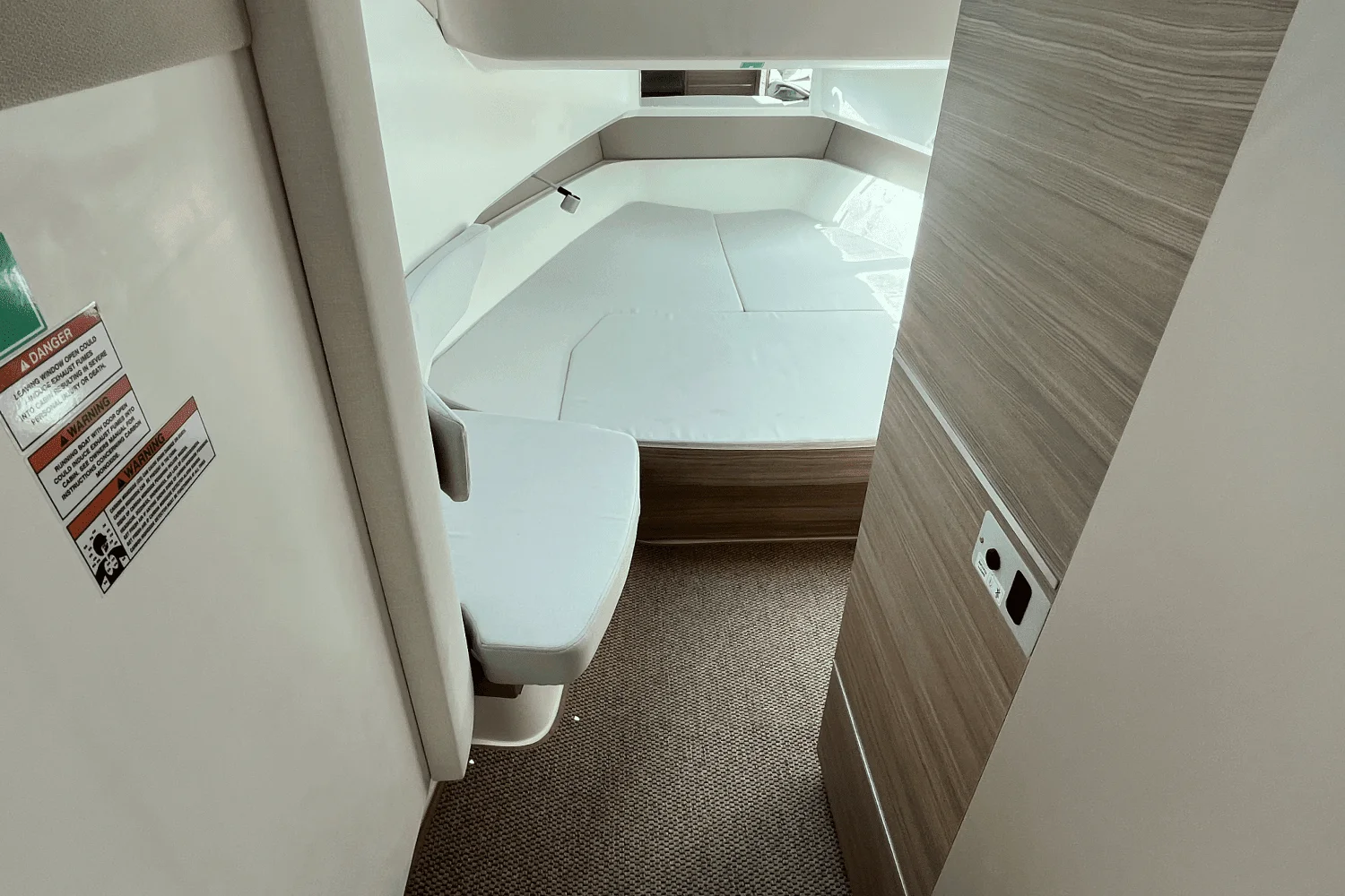 2025 Saxdor 320 GTC Image Thumbnail #17