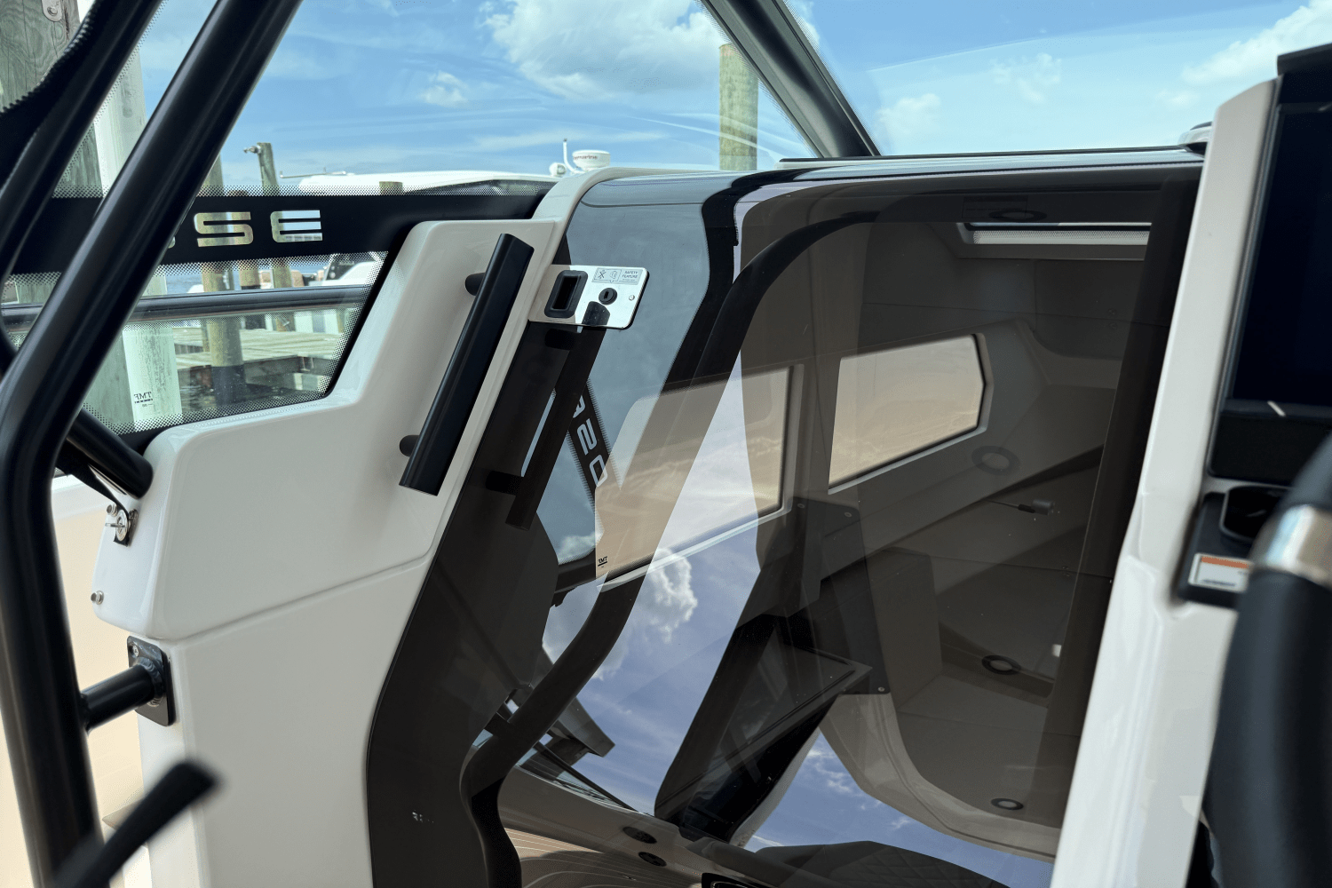 2025 Saxdor 320 GTO Image Thumbnail #34