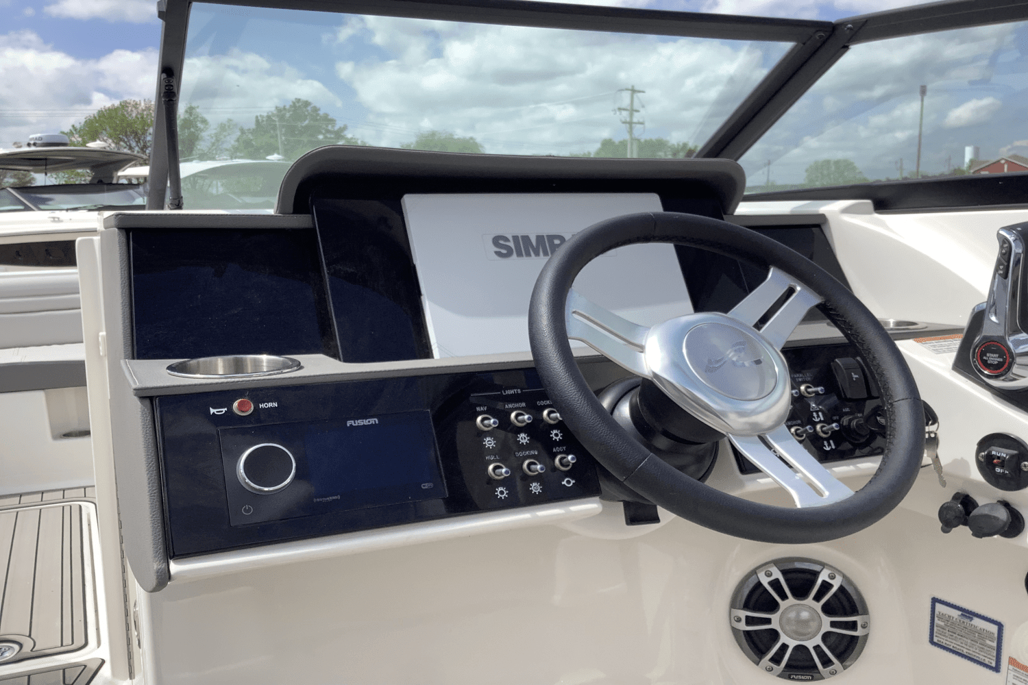 2025 Sea Ray SDX 290 Outboard Image Thumbnail #23