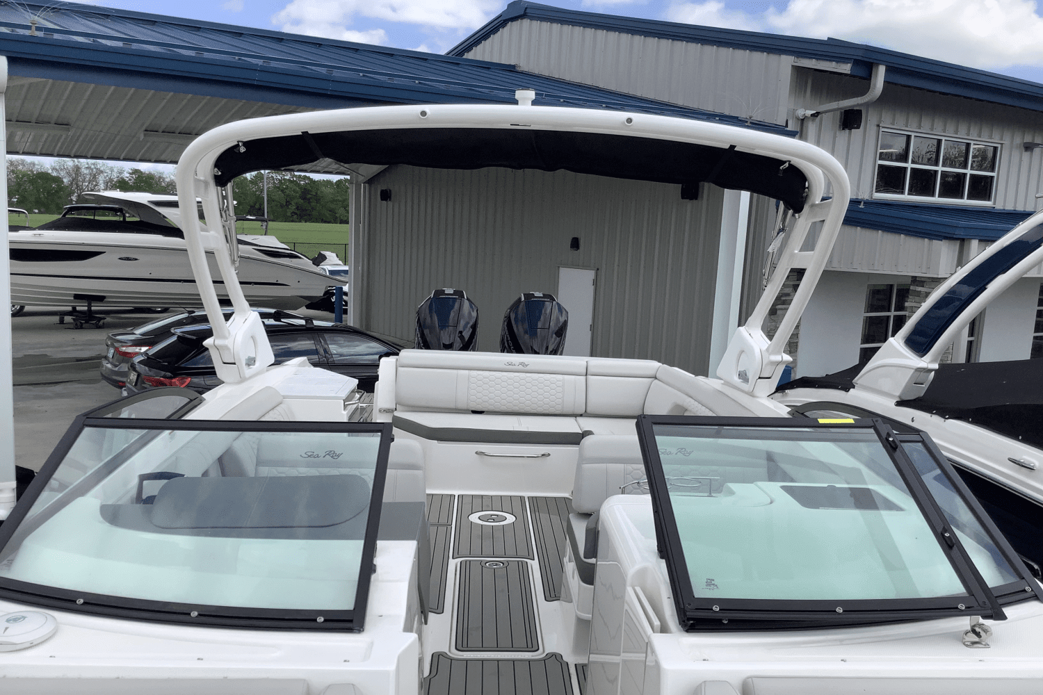 2025 Sea Ray SDX 290 Outboard Image Thumbnail #36