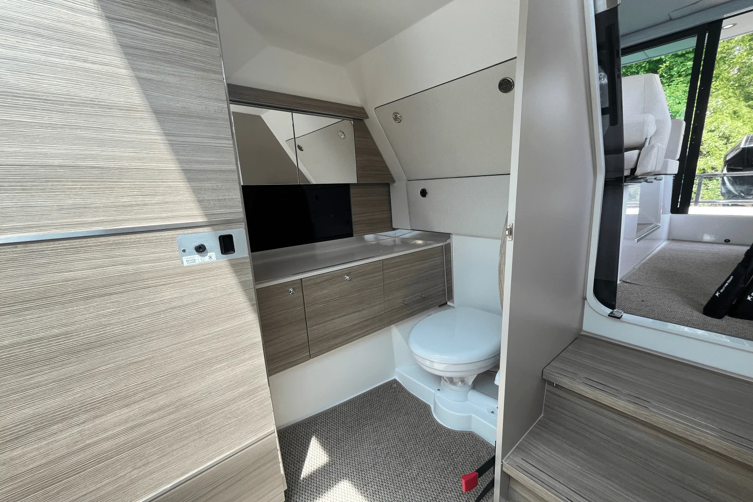 2025 Saxdor 320 GTC Image Thumbnail #19